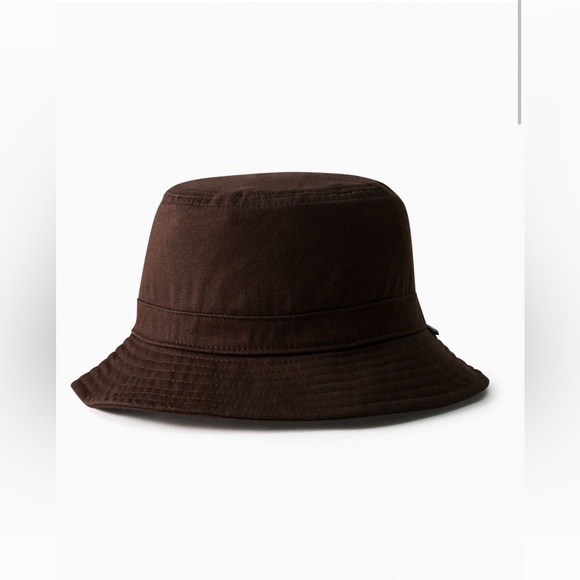TNA Accessories - NWT ARITZIA TNA Banded bucket hat, Rich Mocha Brown, size small/medium